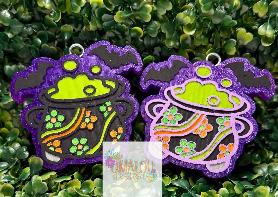Groovy Cauldron w/ Bats