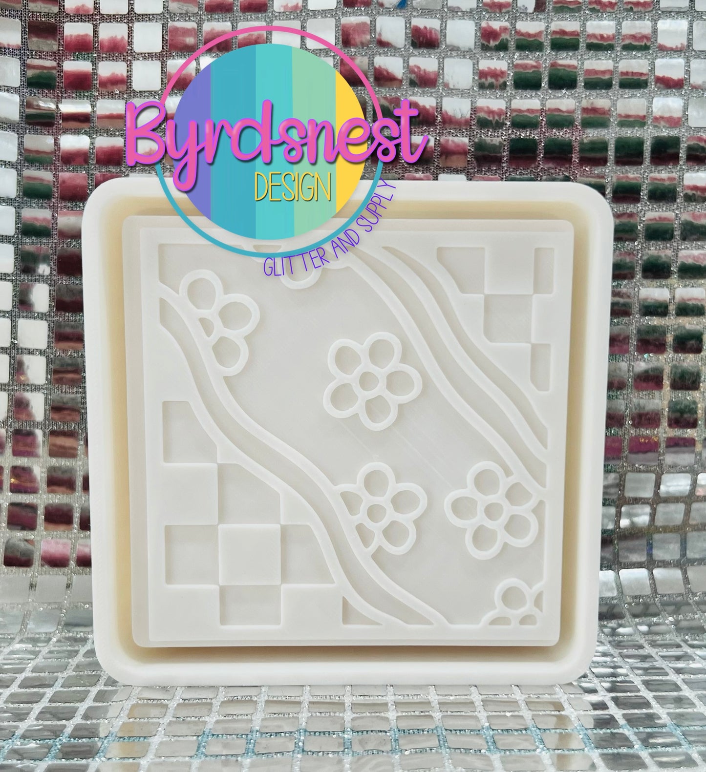Groovy Checkered Square