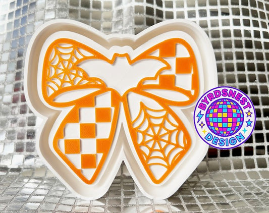 Batty Checkered Bow
